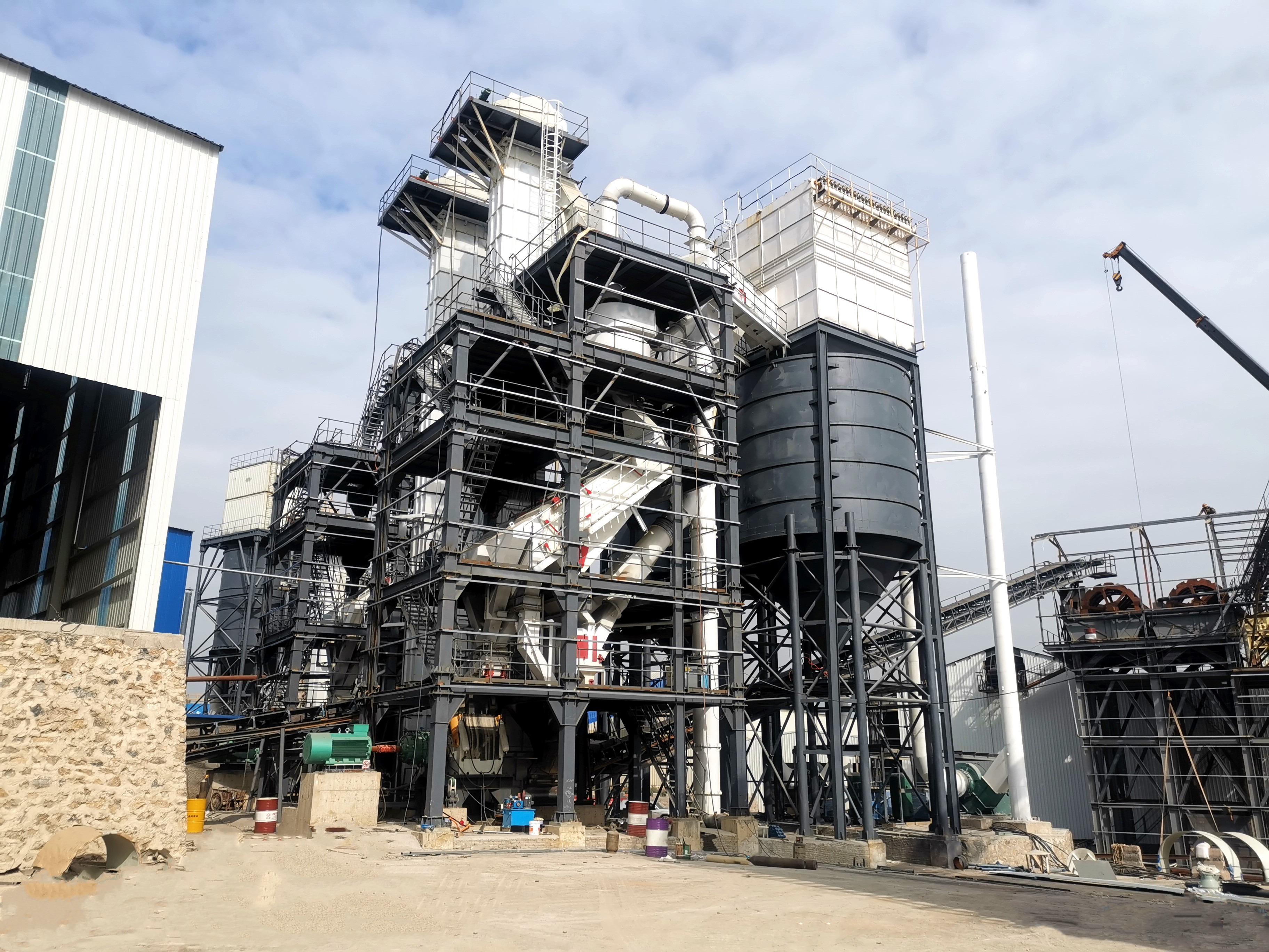 告別高耗低效！干法制砂樓工藝優(yōu)勢大揭秘，難怪成行業(yè)新寵